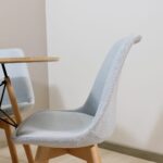 Comedor Redondo Mesa Eames Wood 100cm + 4 Sillas Nórdicas Lino Celeste - Imagen 2